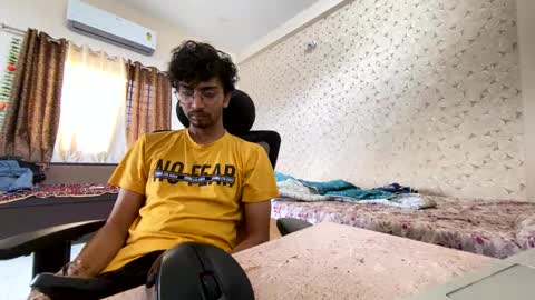 Snapshot of maskboyz2003 chatting on 4, 10, 2025 maskboyz2003 online show from 4, 10, 2025