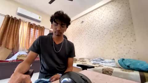 Snapshot of maskboyz2003 chatting on 21, 10, 2025 maskboyz2003 online show from 21, 10, 2025