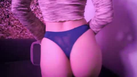 maskedseductress724 online show from 22, 6, 2026