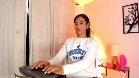 massielhot online show from 7, 7, 2026