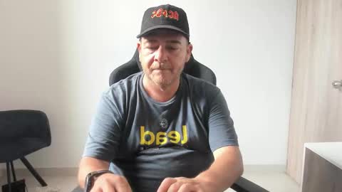 Snapshot of massimo_danger chatting on 16, 9, 2025 massimo_danger online show from 16, 9, 2025