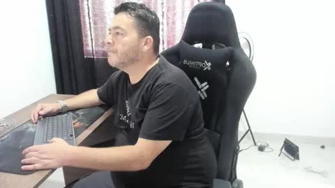 Snapshot of massimo_danger chatting on 16, 10, 2025 massimo_danger online show from 16, 10, 2025