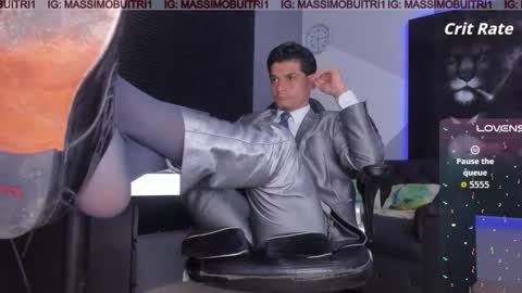 I am Massimo online show from 11, 11, 2025