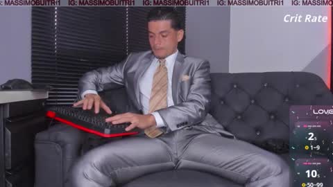 I am Massimo online show from 19, 11, 2025
