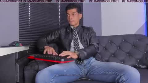 I am Massimo online show from 24, 6, 2026