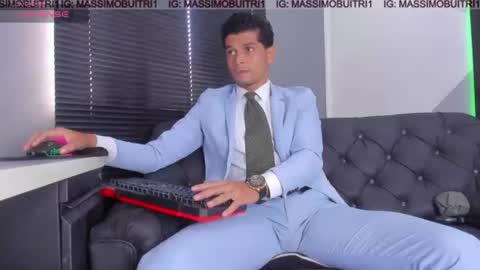I am Massimo online show from 10, 7, 2026