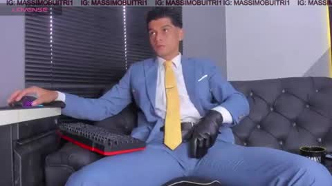 I am Massimo online show from 24, 7, 2026