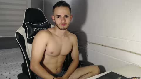 Snapshot of massimo_jiovano chatting on 18, 12, 2024 massimo online show from 18, 12, 2024