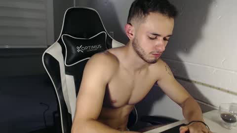 Snapshot of massimo_jiovano chatting on 11, 1, 2025 massimo online show from 11, 1, 2025