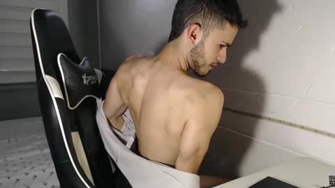 Snapshot of massimo_jiovano chatting on 27, 2, 2025 massimo online show from 27, 2, 2025