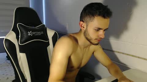 Snapshot of massimo_jiovano chatting on 28, 2, 2025 massimo online show from 28, 2, 2025