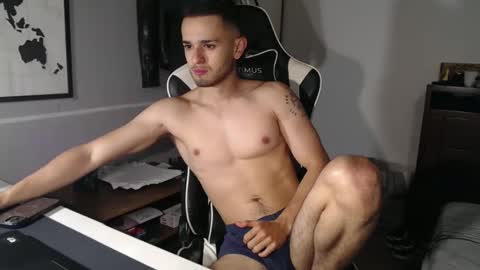 Snapshot of massimo_jiovano chatting on 6, 10, 2025 massimo online show from 6, 10, 2025