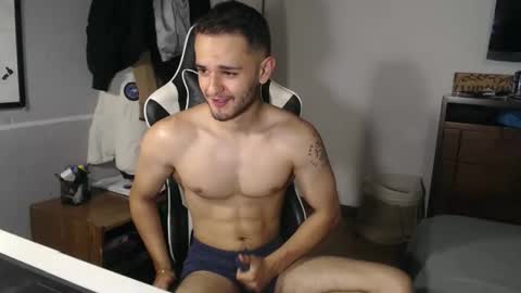 Snapshot of massimo_jiovano chatting on 5, 11, 2025 massimo online show from 5, 11, 2025