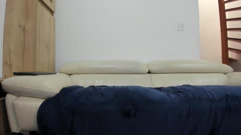 Domi online show from 4, 2, 2025