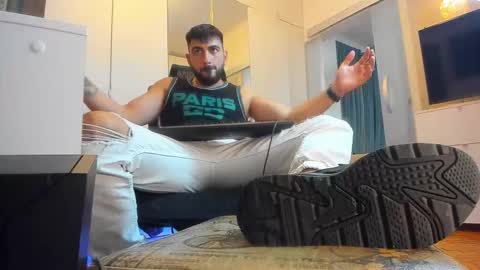 Matthew online show from 19, 10, 2025