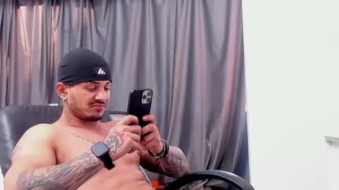 Snapshot of masterchris12 chatting on 16, 12, 2024 masterchris12 online show from 16, 12, 2024