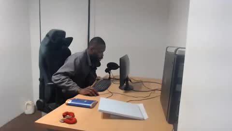 Masterdomfuck online show from 10, 6, 2026