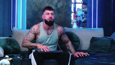 Snapshot of masterkingofmuscle chatting on 11, 12, 2024 masterkingofmuscle online show from 11, 12, 2024