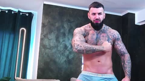 Snapshot of masterkingofmuscle chatting on 11, 1, 2025 masterkingofmuscle online show from 11, 1, 2025