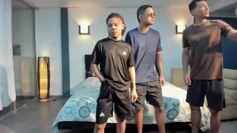 Team Cris Darwin- Fernando- Stiven- David online show from 23, 2, 2025