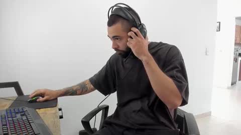 Matheus     online show from 14, 10, 2025