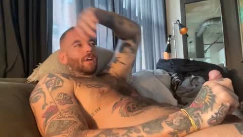 Mat Loyal online show from 29, 10, 2025