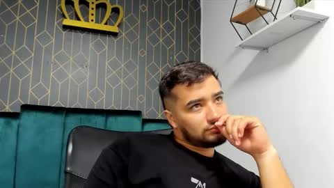 Mathews online show from 25, 2, 2026