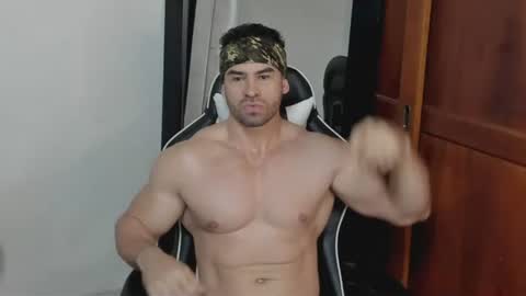 Snapshot of mathews_smith chatting on 1, 7, 2026 mathews_smith online show from 1, 7, 2026