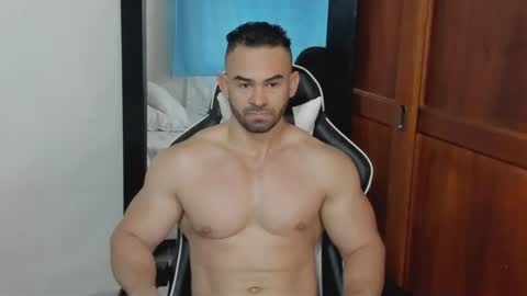Snapshot of mathews_smith chatting on 8, 7, 2026 mathews_smith online show from 8, 7, 2026