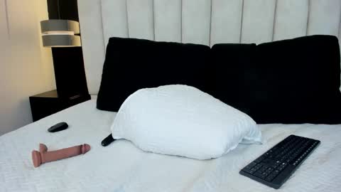 mathilda_liz online show from 30, 4, 2026