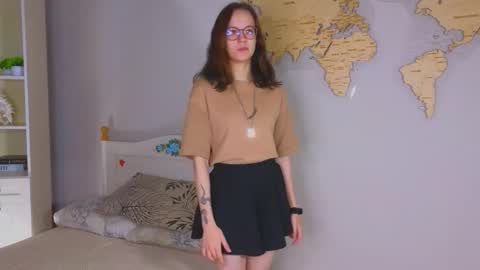 mathildesephton online show from 24, 10, 2025