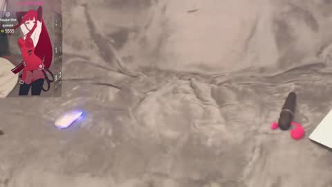 Snapshot of mathurin37 chatting on 12, 2, 2025 LooLa online show from 12, 2, 2025