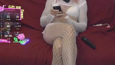 Snapshot of mathurin37 chatting on 25, 9, 2025 LooLa online show from 25, 9, 2025