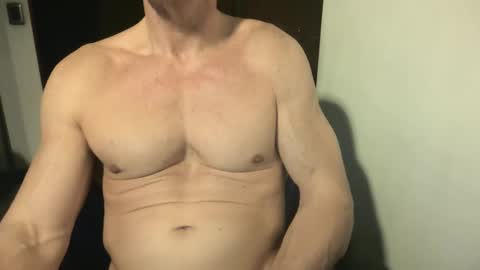 Snapshot of matiasmartin2030 chatting on 9, 3, 2026 MatiasMatureMuscle online show from 9, 3, 2026