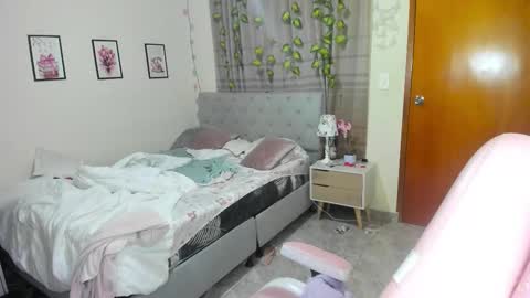 Daniela online show from 16, 10, 2025