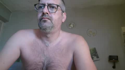 Snapshot of matrike1 chatting on 17, 5, 2026 matrike1 online show from 17, 5, 2026