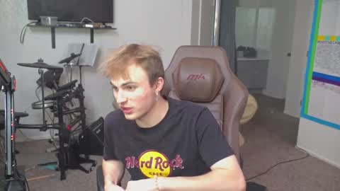 Snapshot of mattcashxxx chatting on 13, 1, 2025 Matt Cash online show from 13, 1, 2025