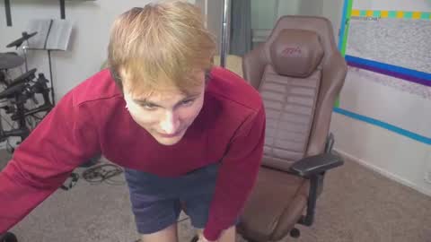 Snapshot of mattcashxxx chatting on 21, 1, 2025 Matt Cash online show from 21, 1, 2025