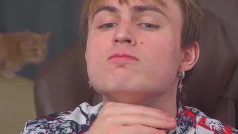 Snapshot of mattcashxxx chatting on 8, 2, 2025 Matt Cash online show from 8, 2, 2025