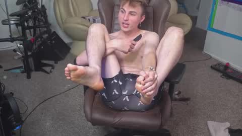 Snapshot of mattcashxxx chatting on 9, 3, 2025 Matt Cash online show from 9, 3, 2025