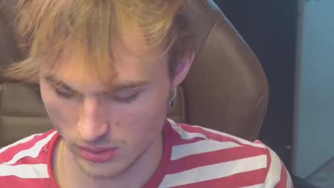 Snapshot of mattcashxxx chatting on 6, 11, 2025 Matt Cash online show from 6, 11, 2025