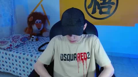 Snapshot of matthewboy_ chatting on 7, 1, 2025 MatthewBoy online show from 7, 1, 2025