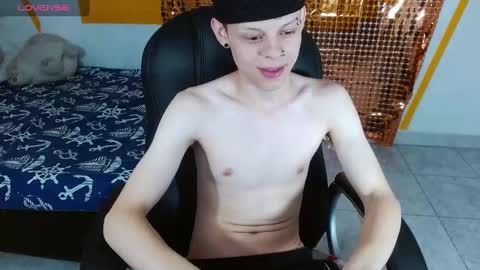 Snapshot of matthewboy_ chatting on 25, 1, 2025 MatthewBoy online show from 25, 1, 2025