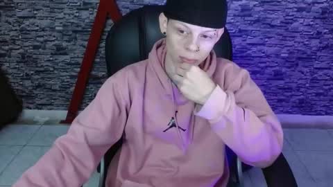 Snapshot of matthewboy_ chatting on 9, 3, 2025 MatthewBoy online show from 9, 3, 2025