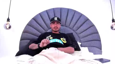 Snapshot of matthewcullenn chatting on 28, 11, 2025 Matthew online show from 28, 11, 2025