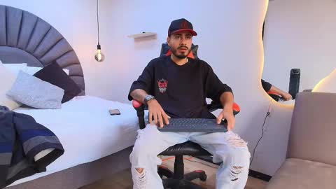 Snapshot of matthewcullenn chatting on 26, 2, 2026 Matthew online show from 26, 2, 2026