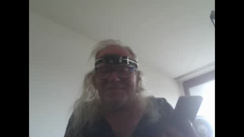 Snapshot of matthy60 chatting on 10, 9, 2025 Matthias online show from 10, 9, 2025