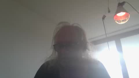 Snapshot of matthy60 chatting on 19, 10, 2025 Matthias online show from 19, 10, 2025