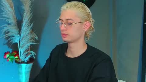 mattias     online show from 15, 9, 2025