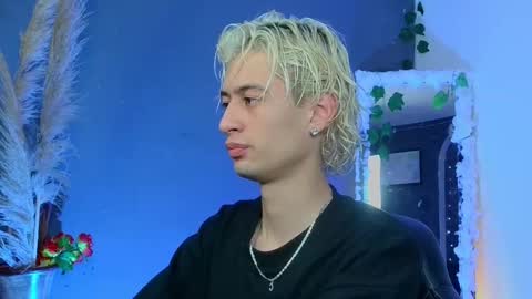 mattias     online show from 4, 10, 2025